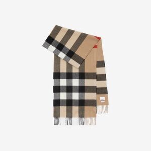 Classic Burberry Scarf in Tan and Black
